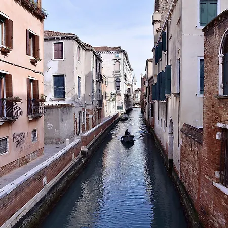 招待所 Palazzetto Barnaba